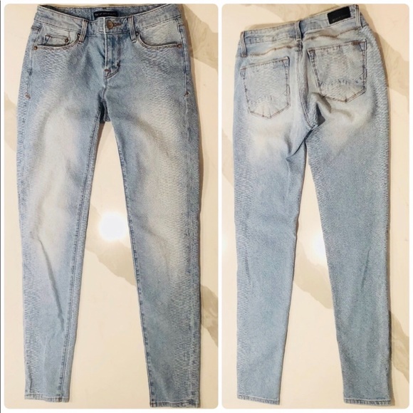 Cult of Individuality Midrise Jeans Python Print - Picture 2 of 6